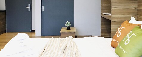 Homesuite' Home at Aeropod SOVO