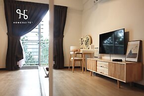 Homesuite' Home at Aeropod SOVO