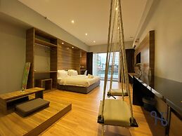 Homesuite' Home at Aeropod SOVO