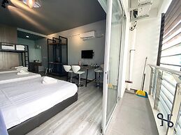 Homesuite' Home at Aeropod SOVO