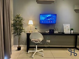 Homesuite' Home at Aeropod SOVO