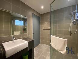 Homesuite' Home at Aeropod SOVO