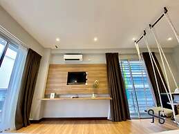 Homesuite' Home at Aeropod SOVO