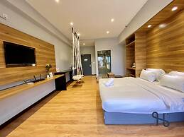 Homesuite' Home at Aeropod SOVO