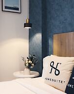 Homesuite' Home at Aeropod SOVO