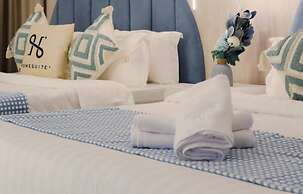 Homesuite' Home at Aeropod SOVO