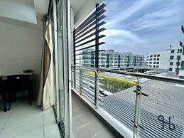 Homesuite' Home at Aeropod SOVO