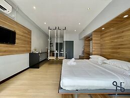 Homesuite' Home at Aeropod SOVO