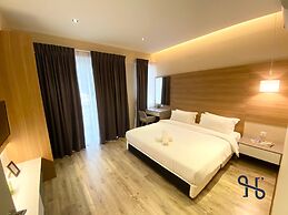 Homesuite' Home at Aeropod SOVO