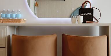 Homesuite' Home at Aeropod SOVO