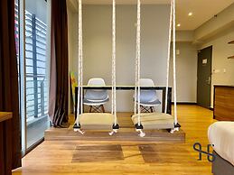 Homesuite' Home at Aeropod SOVO