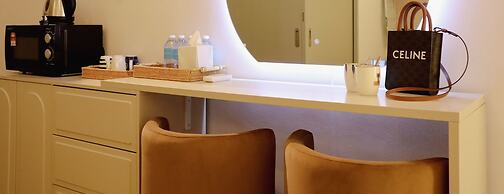 Homesuite' Home at Aeropod SOVO