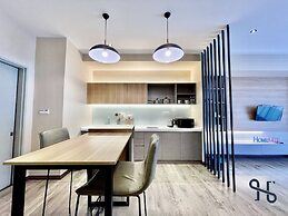 Homesuite' Home at Aeropod SOVO