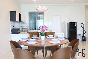 Homesuite' Home at The Loft Imago