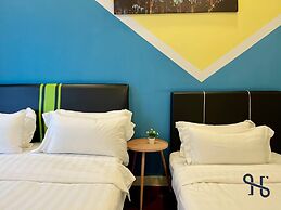 Homesuite' Home at The Loft Imago