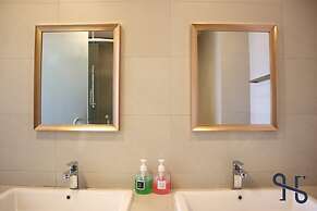 Homesuite' Home at The Loft Imago