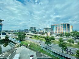 Homesuite' Home at The Loft Imago