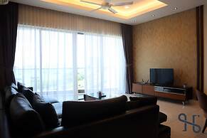 Homesuite' Home at The Loft Imago