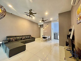 Homesuite' Home at The Loft Imago