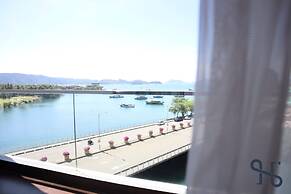 Homesuite' Home at The Loft Imago