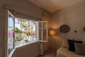 Rania Apartments Sea View