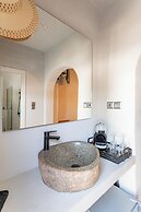 Rania Apartments Sea View