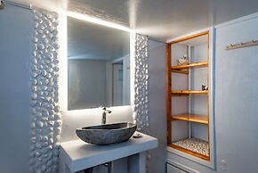 Rania Apartments Sea View