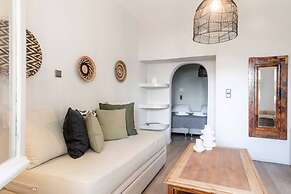 Rania Apartments Sea View