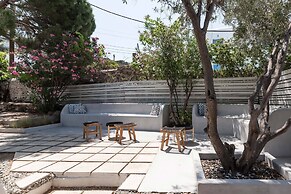 Rania Apartments Sea View