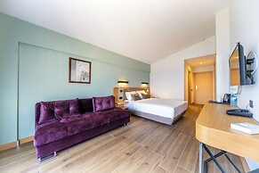 Premier Nergis Beach