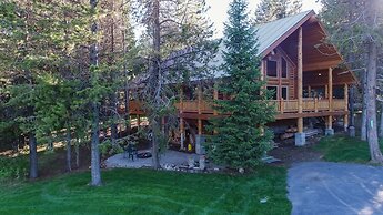 Lumberjack Lodge