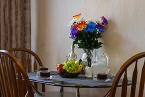 Cozy Place on the Griboyedov Canal 2b