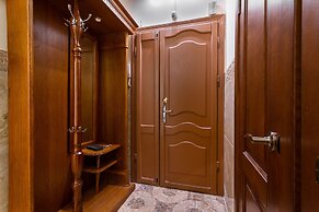 Cozy Place on the Griboyedov Canal 2b