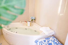 Ocean Front Property - Villa 3 Aruba with Hot Tub