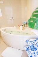 Ocean Front Property - Villa 3 Aruba with Hot Tub