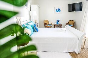 Ocean Front Property - Villa 3 Aruba with Hot Tub