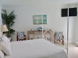 Ocean Front Villa in Aruba - Stunning Full House