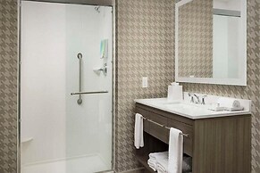 Home2 Suites by Hilton Miami Doral West Airport