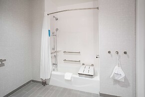 Hampton Inn & Suites Watsonville