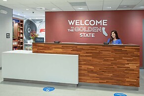 Hampton Inn & Suites Watsonville