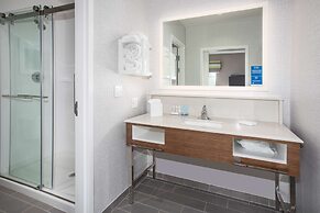 Hampton Inn & Suites Watsonville