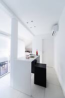 No5 Sea View Attic Studio