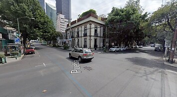 Tampico Apartments