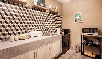 Tampico Apartments
