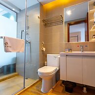 Yi Shu Jing Pin Holiday Hotel