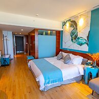 Yi Shu Jing Pin Holiday Hotel