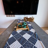 Yi Shu Jing Pin Holiday Hotel