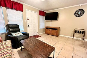 Sea Breeze 211 2 Bedroom Condo by RedAwning