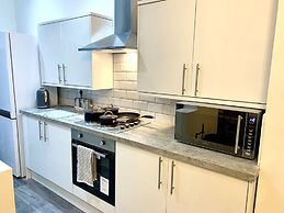 Victory Luxury Hot Tub House