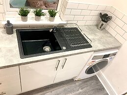 Victory Luxury Hot Tub House